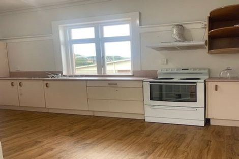 Photo of property in 74 Clyde Street, Island Bay, Wellington, 6023