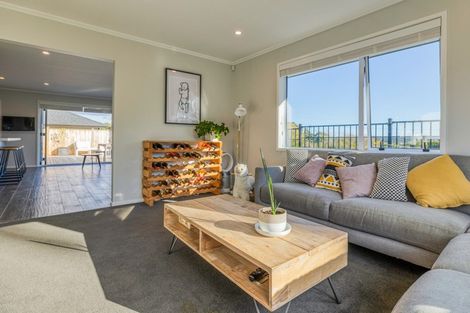 Photo of property in 10 Grenache Way, Kumeu, 0810