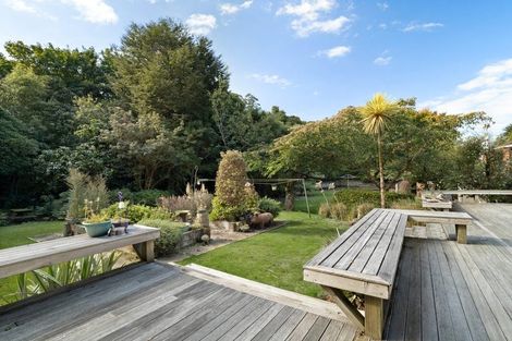 Photo of property in 100 Glenross Street, Glenross, Dunedin, 9011