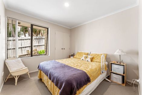 Photo of property in 40 Rivervale Grove, Stanmore Bay, Whangaparaoa, 0932