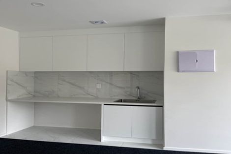 Photo of property in 49a Prince Regent Drive, Half Moon Bay, Auckland, 2012