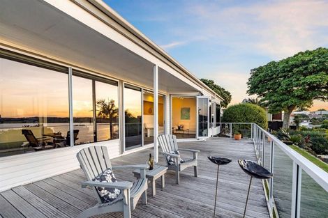 Photo of property in 204 Hurstmere Road, Takapuna, Auckland, 0622