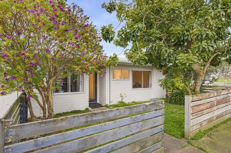 Photo of property in 16b Buckley Grove, Paraparaumu, 5032