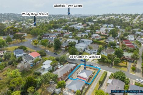 Photo of property in 1/9 Brunton Place, Glenfield, Auckland, 0629