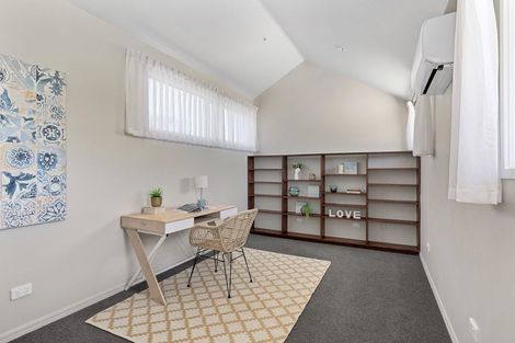 Photo of property in 170 Paremata Road, Paremata, Porirua, 5024