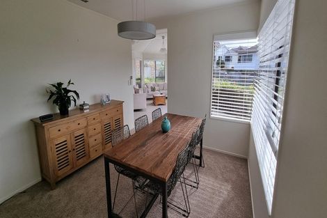 Photo of property in 17 Ferntree Terrace, West Harbour, Auckland, 0618