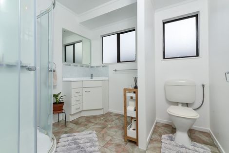 Photo of property in 393 Kahikatea Drive, Dinsdale, Hamilton, 3204