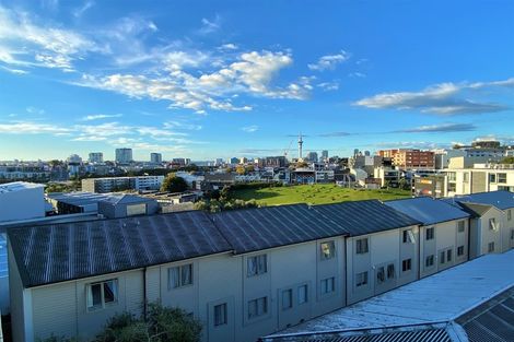 Photo of property in 3i/5 Charlotte Street, Eden Terrace, Auckland, 1021