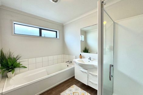 Photo of property in 64 Kaimoana Street, Weymouth, Auckland, 2103