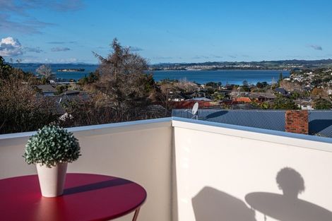 Photo of property in 1/33 Mellons Bay Road, Mellons Bay, Auckland, 2014
