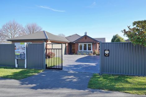 Photo of property in 49 Grimseys Road, Redwood, Christchurch, 8051