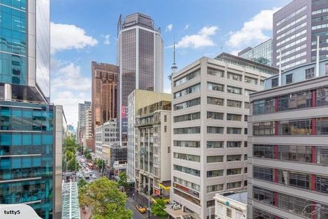 Photo of property in 62 Queen Street, Northcote Point, Auckland, 0627