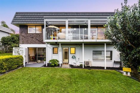 Photo of property in 2/160 Stapleford Crescent, Browns Bay, Auckland, 0630