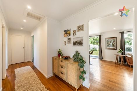 Photo of property in 55 Shearer Crescent, Naenae, Lower Hutt, 5011