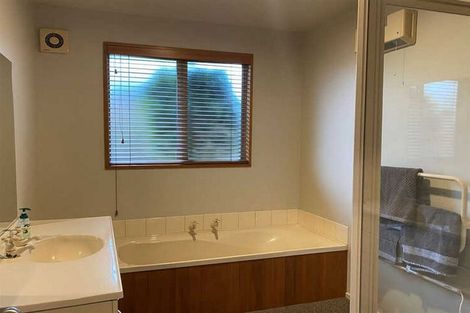 Photo of property in 37 Brigham Drive, Halswell, Christchurch, 8025