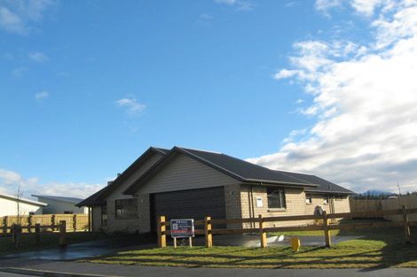 Photo of property in 124 Rob Roy Lane, Wanaka, 9305