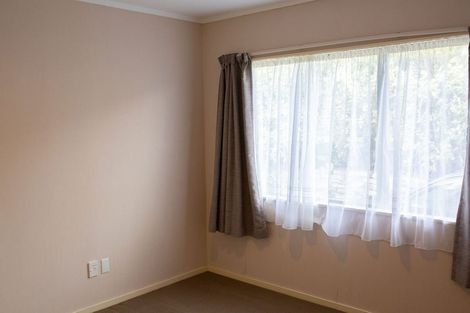 Photo of property in 9 Amokura Street, Waikanae, 5036