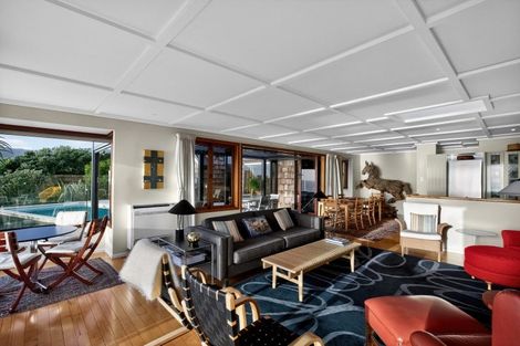 Photo of property in 24 Garden Road, Piha, 0772