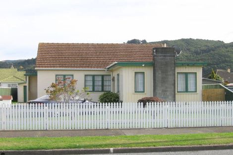 Photo of property in 5 Hunter Street, Taita, Lower Hutt, 5011