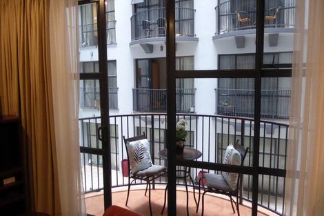 Photo of property in Atrium Apartments, 2l/154 The Terrace, Wellington Central, Wellington, 6011