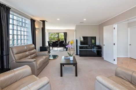 Photo of property in 11 Orangewood Drive, Northpark, Auckland, 2013