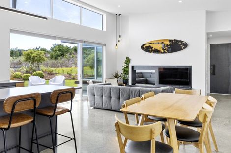 Photo of property in 8 Akatea Lane, Richmond Heights, Taupo, 3330