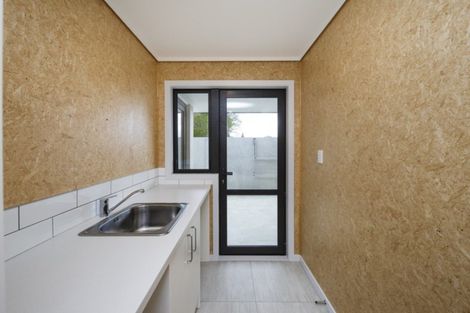 Photo of property in 5 Grand Oaks Drive, Awapuni, Palmerston North, 4412