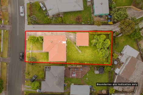 Photo of property in 24 Montmere Avenue, Te Atatu Peninsula, Auckland, 0610