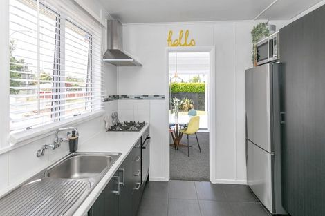 Photo of property in 15 Sandwich Road, St Andrews, Hamilton, 3200