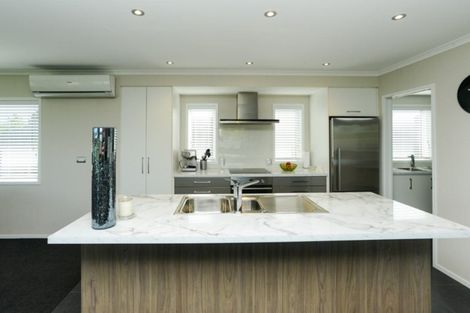 Photo of property in 1 Whakatomo Place, Havelock North, 4130