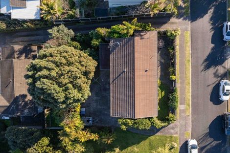 Photo of property in 16 Sunny Bay Road, Matua, Tauranga, 3110