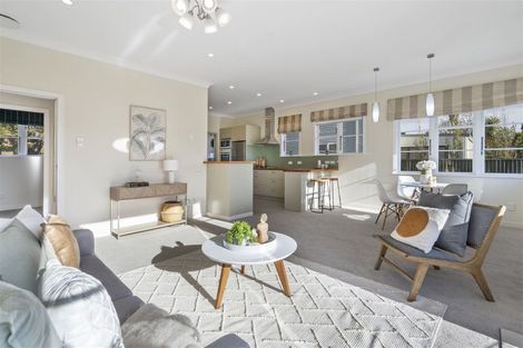 Photo of property in 5 Russell Street, Waterloo, Lower Hutt, 5011