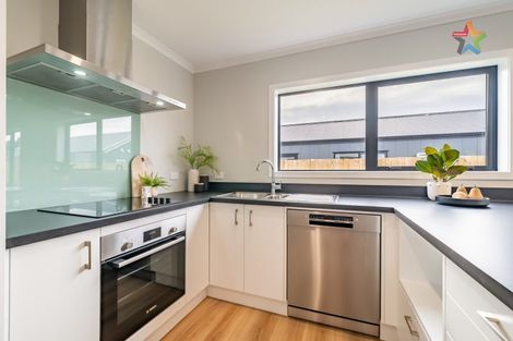 Photo of property in 8 Rotoiti Place, Paraparaumu, 5032