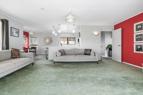 Photo of property in 12 Third Avenue, Avenues, Whangarei, 0110