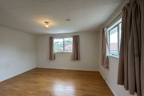 Photo of property in 17 Cunliffe Place, Glenfield, Auckland, 0629