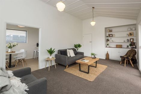 Photo of property in 8 Erin Crescent, Mairehau, Christchurch, 8013