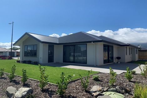 Photo of property in 2 Camberley Road, Richmond, 7020