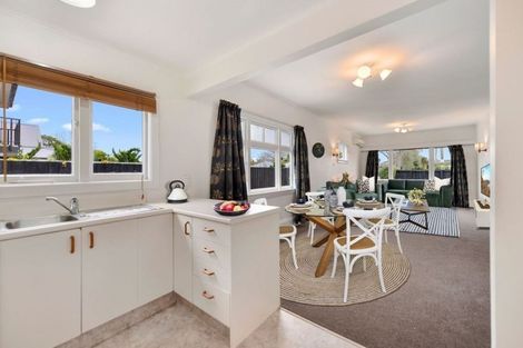 Photo of property in 1/24 Plynlimon Road, Fendalton, Christchurch, 8052