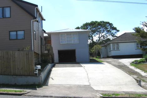 Photo of property in 14 Sheridan Drive, New Lynn, Auckland, 0600