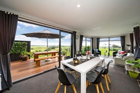 Photo of property in 444 Dover Road, Okato, New Plymouth, 4374