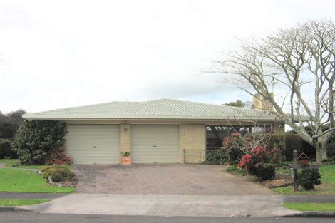 Photo of property in 2 Wilencote Place, Pahurehure, Papakura, 2113
