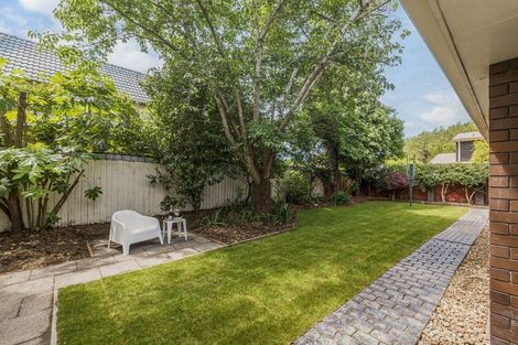 Photo of property in 2/278 Memorial Avenue, Burnside, Christchurch, 8053