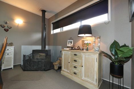 Photo of property in 92 Napier Road, Havelock North, 4130