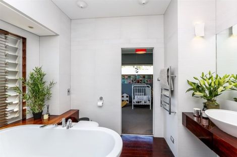 Photo of property in 8 Gaine Street, New Plymouth, 4310