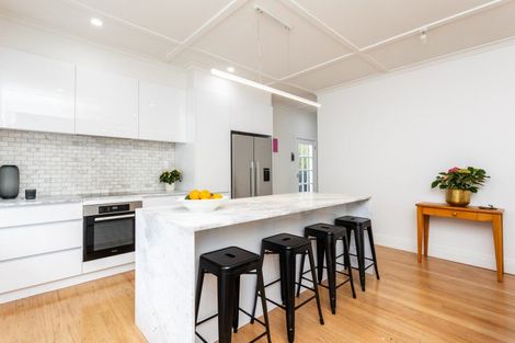 Photo of property in 35 William Denny Avenue, Westmere, Auckland, 1022