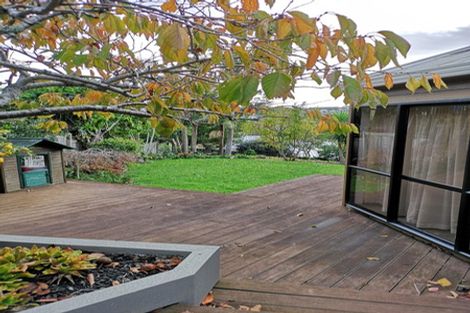 Photo of property in 62 Newhaven Terrace, Mairangi Bay, Auckland, 0630