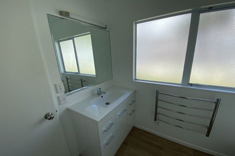 Photo of property in 12 Alice Place, Hillcrest, Auckland, 0627