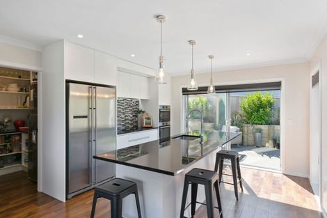 Photo of property in 90 Endeavour Drive, Whitby, Porirua, 5024