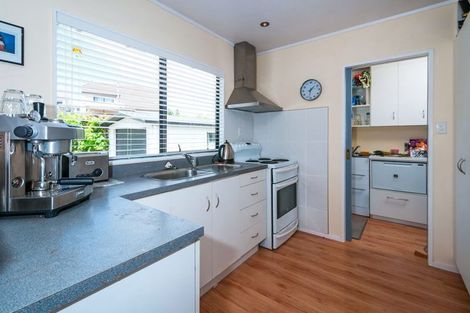 Photo of property in 1/6 Altair Place, Windsor Park, Auckland, 0632