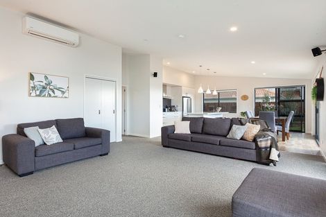 Photo of property in 1320b Papamoa Beach Road, Papamoa Beach, Papamoa, 3118